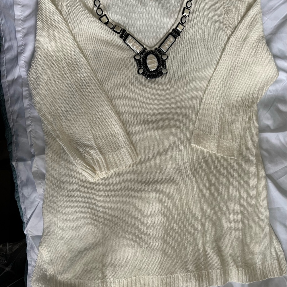 Chicos size 2 white embellished V-neck sweater